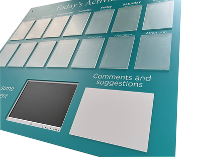 14 Pocket Activities display illustrating HD video screen and 14 rigid, non-reflective pockets 